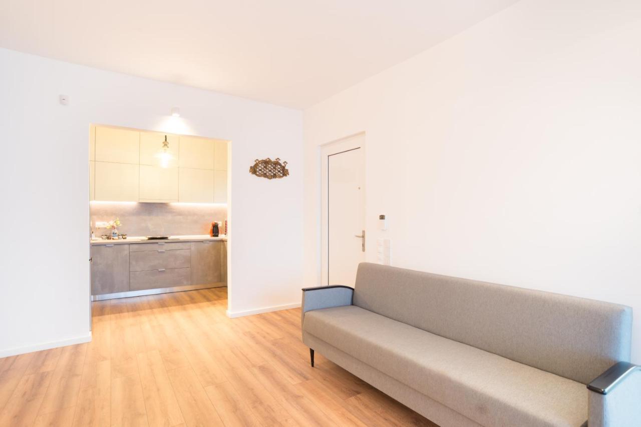 Epipleon Suites Agioi Apostoloi  Esterno foto