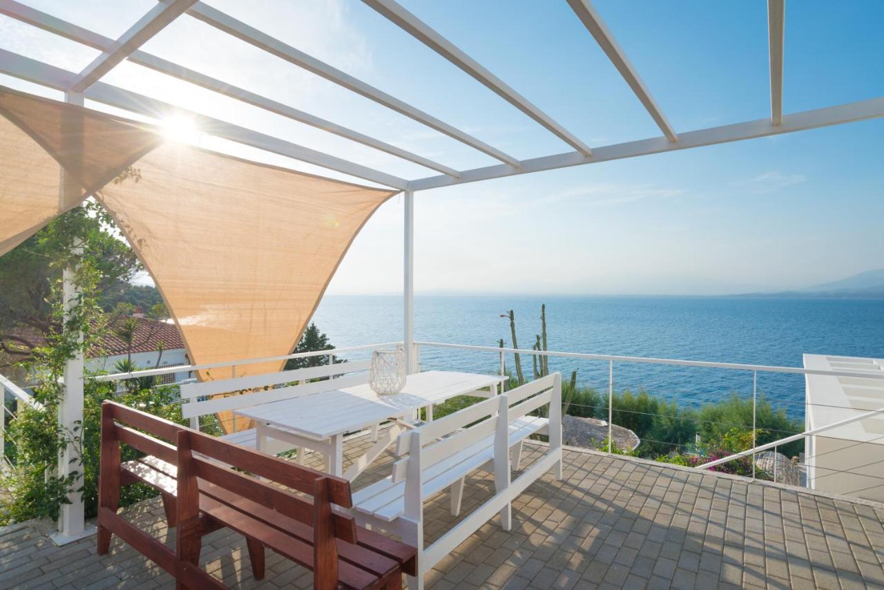 Epipleon Suites Agioi Apostoloi  Esterno foto