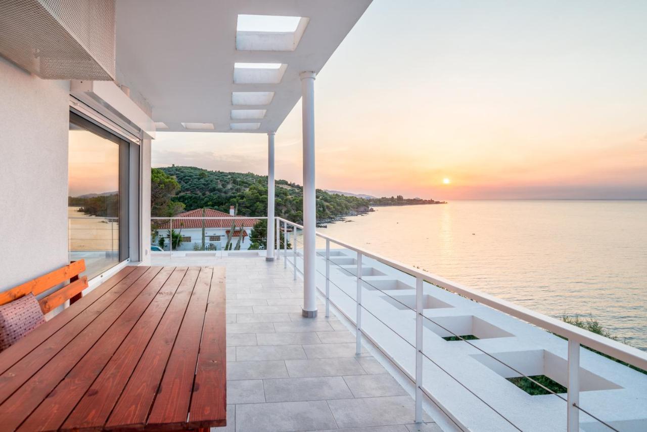 Epipleon Suites Agioi Apostoloi  Esterno foto