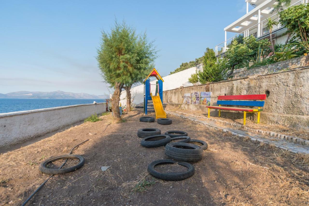 Epipleon Suites Agioi Apostoloi  Esterno foto