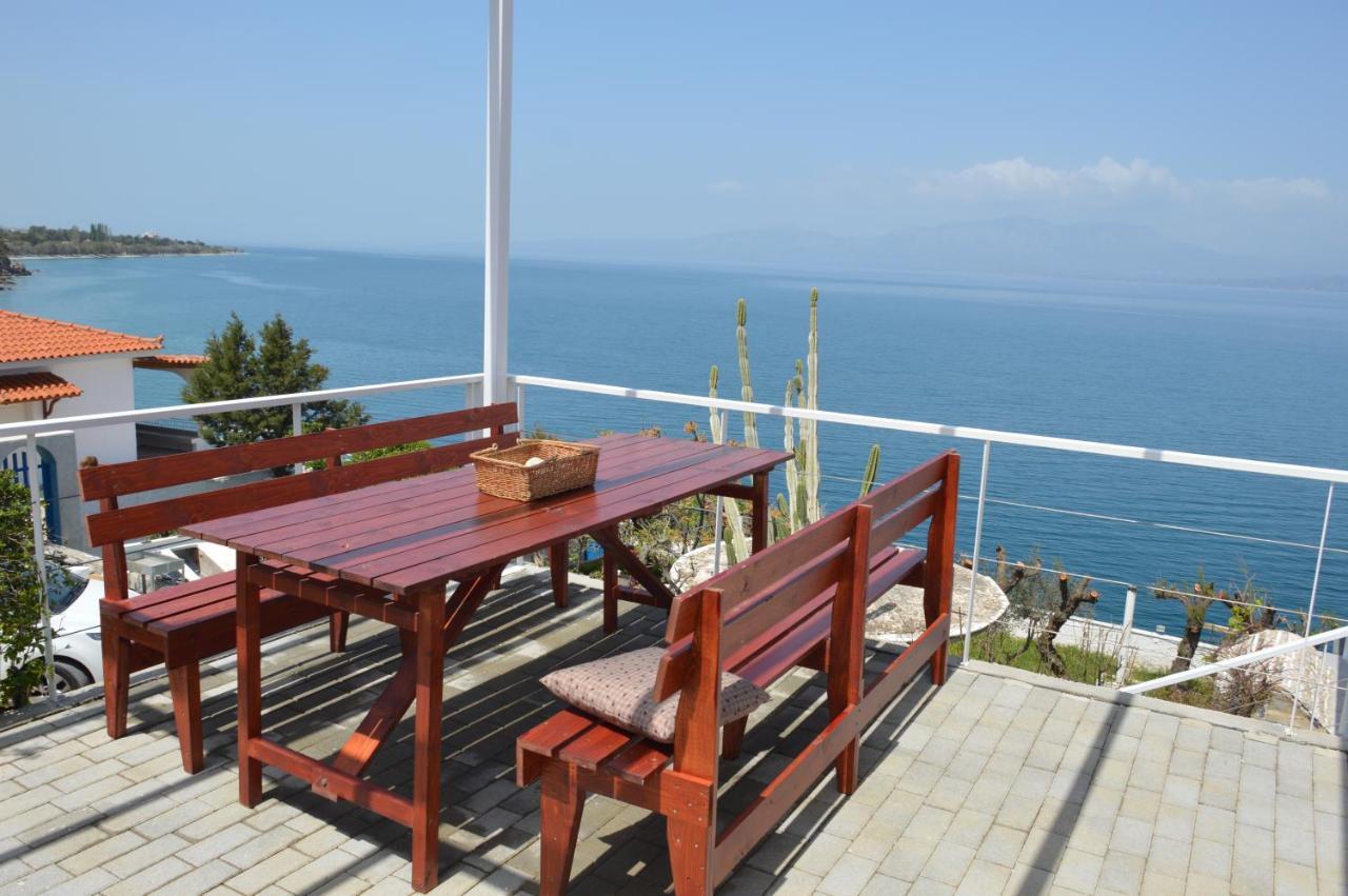 Epipleon Suites Agioi Apostoloi  Esterno foto